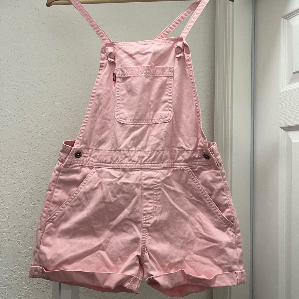 Levi's Pink Shortall
